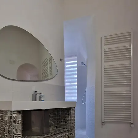 بيت ضيافة Victoria Secret Garden بيزا